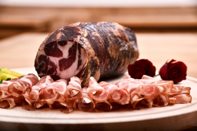 Majhna trgovinica – veliko dobrot